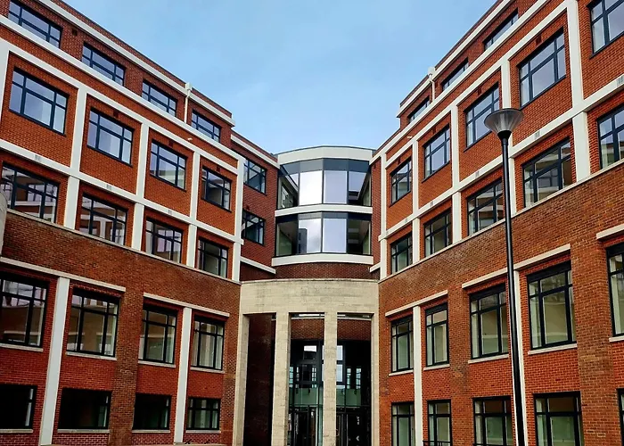 Roomspace Serviced Apartments- Syward Place